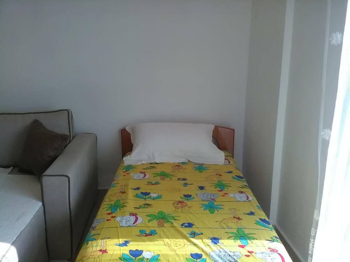 Lindita'S Seaview Appartment Vlore Bagian luar foto